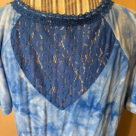 World Unity Top Large Blue White Tie-Dye Tunic Top Lace Trim & Detail Boho - Picture 7 of 15